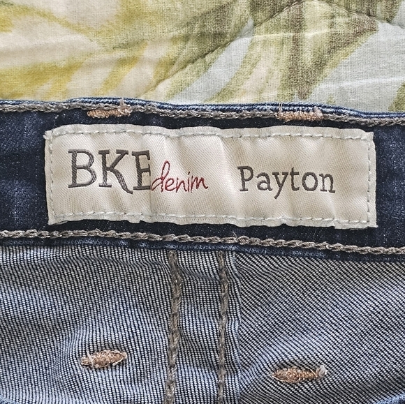 BKE PAYTON BOOT CUT METALLIC STITCH & RHINESTONE POCKET JEANS - Picture 6 of 10